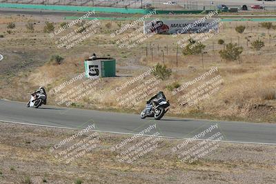 media/Apr-20-2025-AHRMA (Sun) [[393a79c373]]/Race/Group 11 early race/Turn 4b/